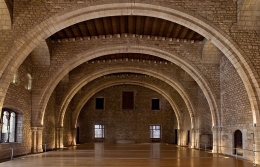 Архитектурный памятник Средневековья Saló del Tinell отреставрируют в начале 2018 года